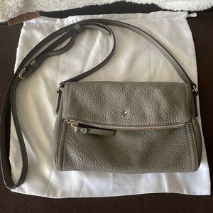 Kate spade cobble hill mini Carson bag